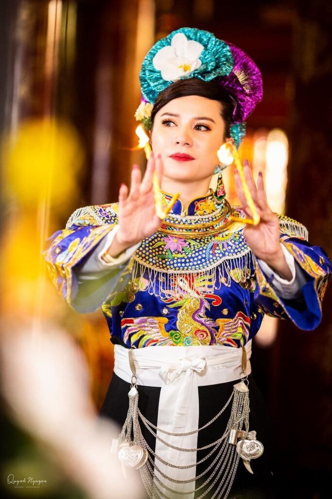Cô Sáu Lục Cung - Cô Sáu Sơn Trang